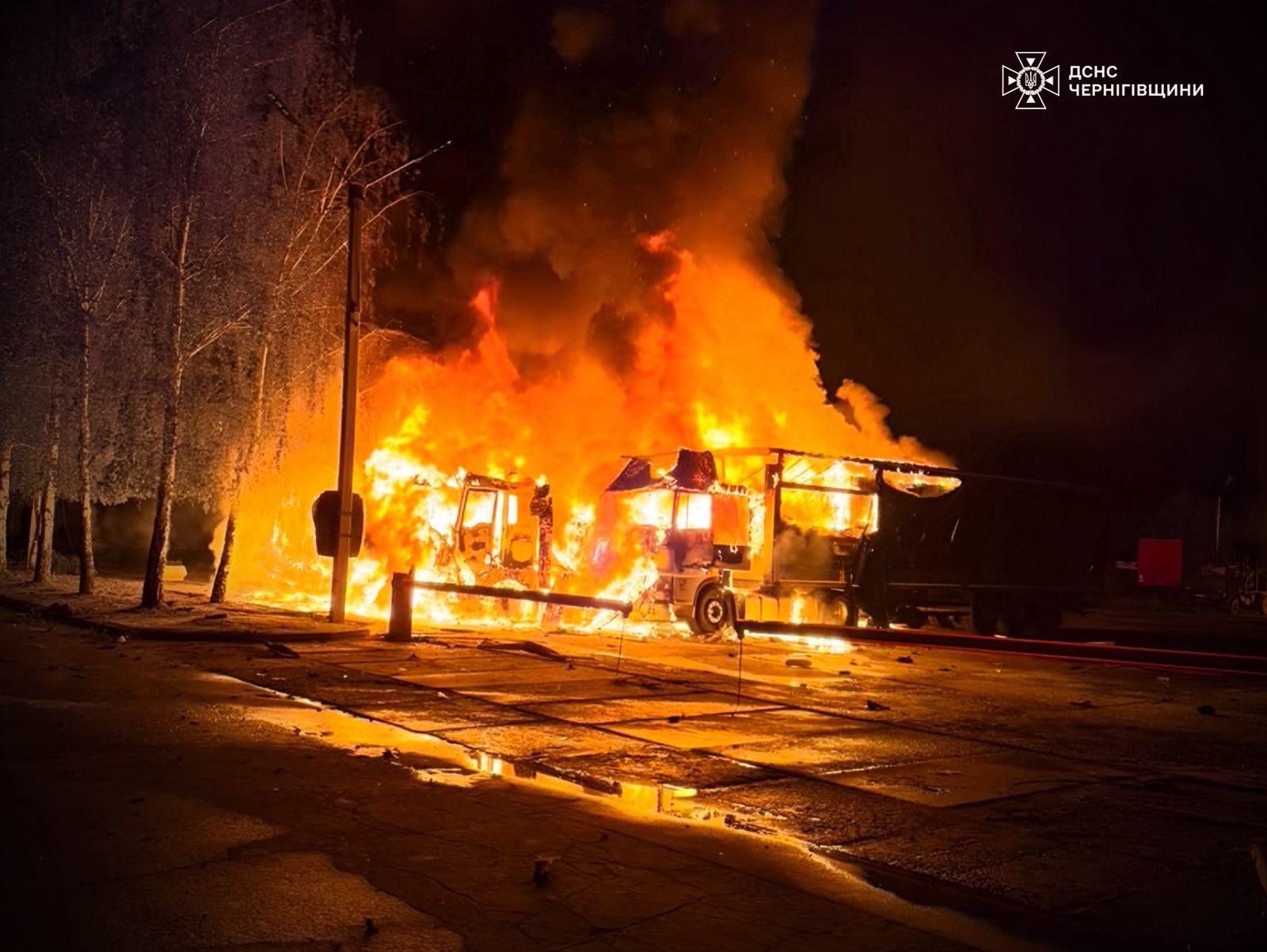 Росіяни атакували Чернігівщину безпілотником: загинув чоловік. Фото ДСНС