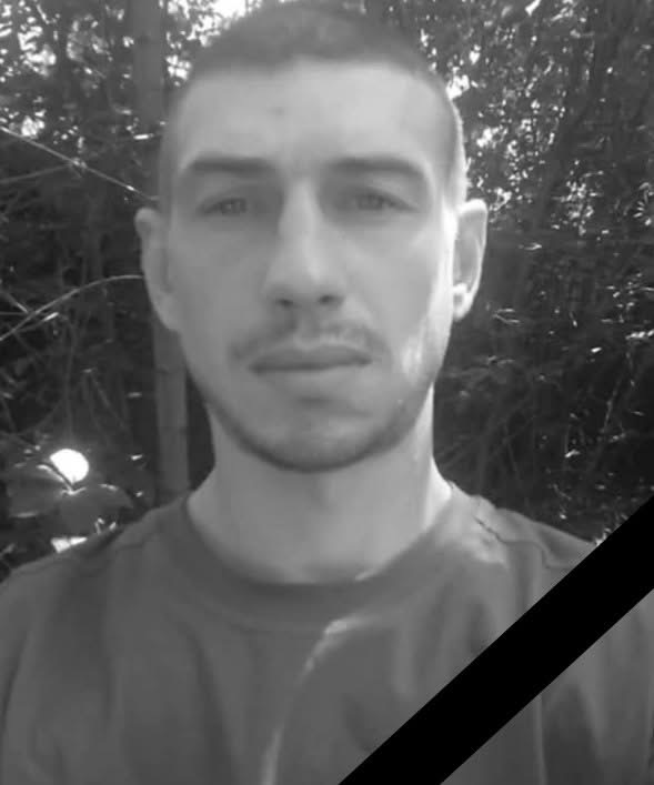 Прикордонна громада в жалобі: за тиждень ховають двох захисників