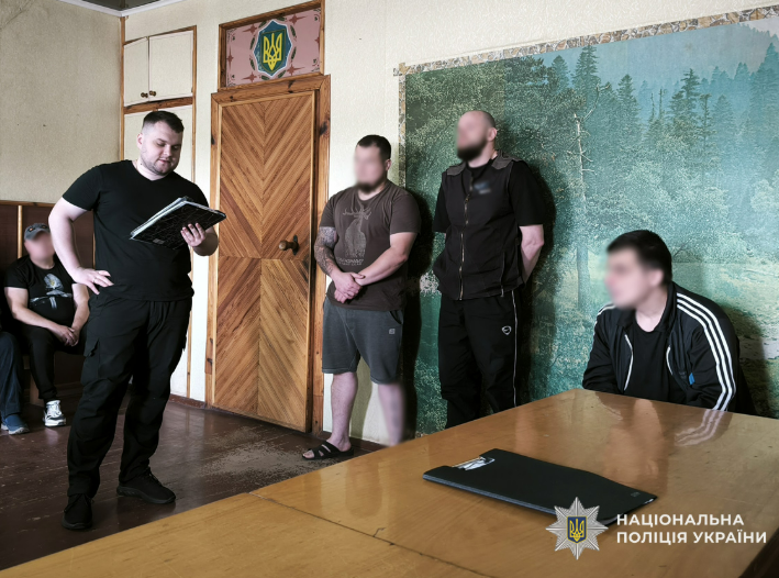 Психотропи ховали в лампочках: в’язні торгували «солями» в колонії