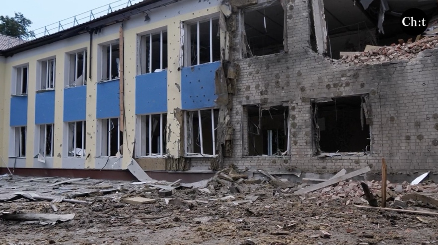 12 червня по вже відновленому Михайло-Коцюбинського ліцею прилетіло 4 ворожі дрони