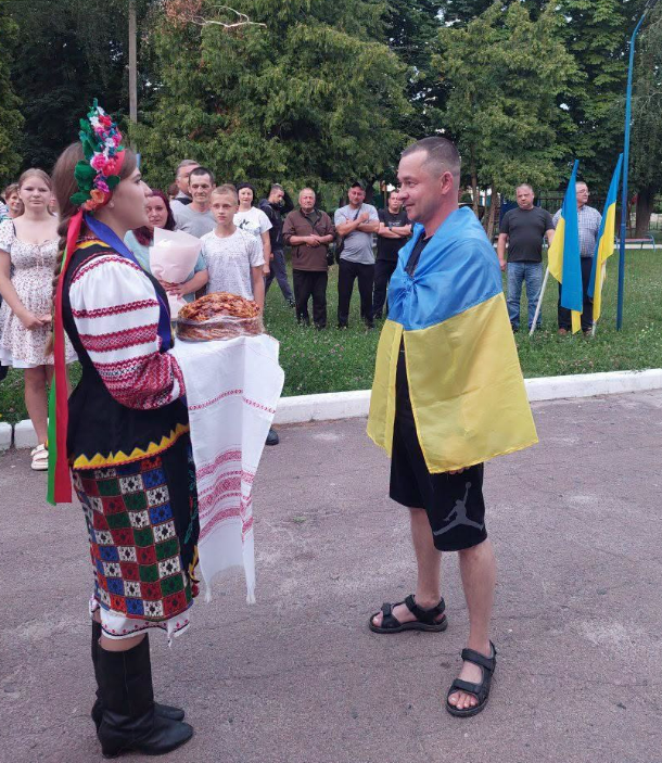 Зняв своє фото з Алеї Надії: як у громаді зустріли захисника після російського полону