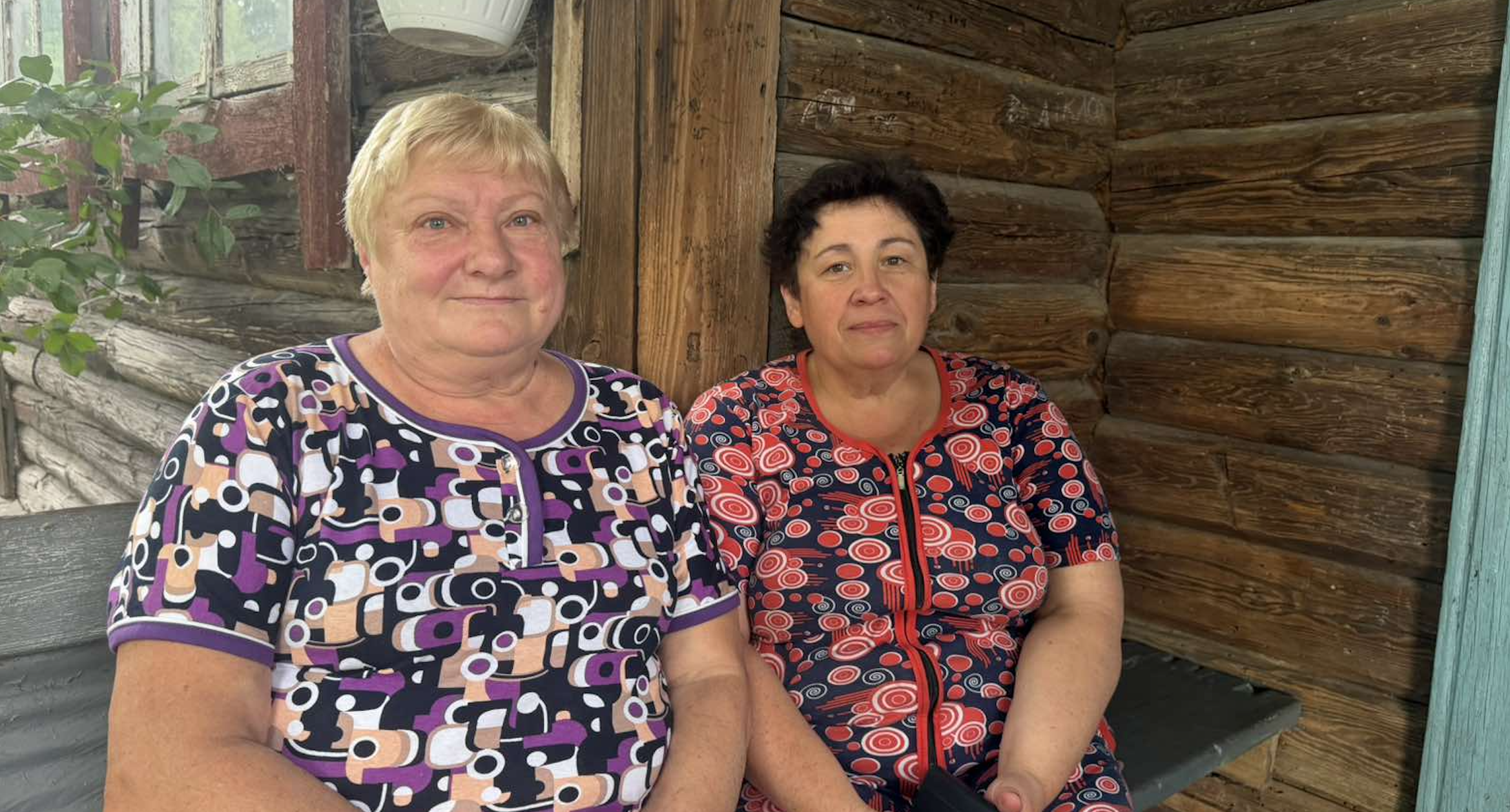 Зліва направо: Ганна Кузьменко, Олена Самусевич