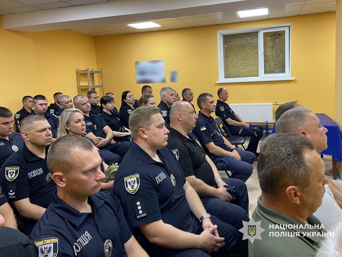 Новгород-Сіверський районний відділ поліції очолив підполковник Валерій Гальонко. Його представив начальник обласної поліції Володимир Тимошко.
