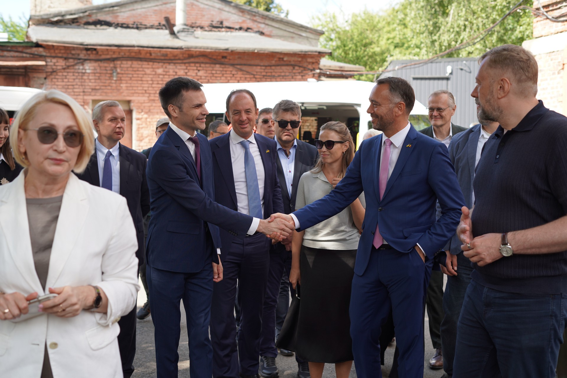 Бельгійські високопосадовці приїхали на Чернігівщину: як допомагають області і що побачили в регіоні