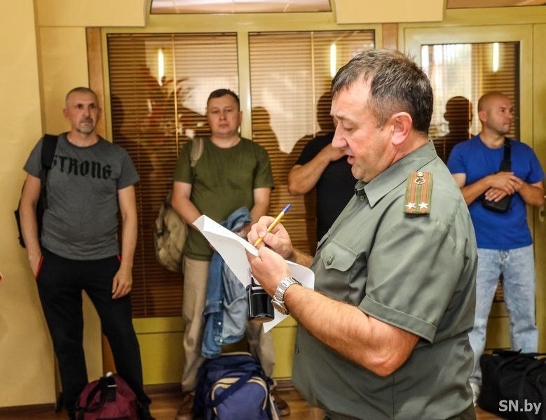 У білорусі знову влаштували військові збори з навчанням, «наближеним до бойових умов», біля кордону з Чернігівщиною