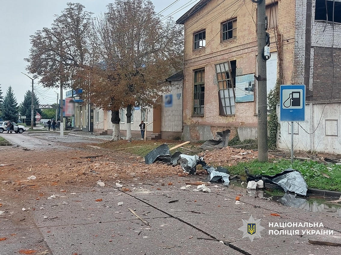 РФ атакувала складські приміщення сільгосппідприємства в Прилуках: загинули люди