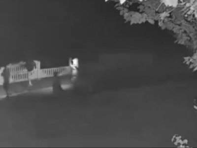 Самі пошкодили - самі відновили: вандали поремонтували паркан на дитячому майданчику
